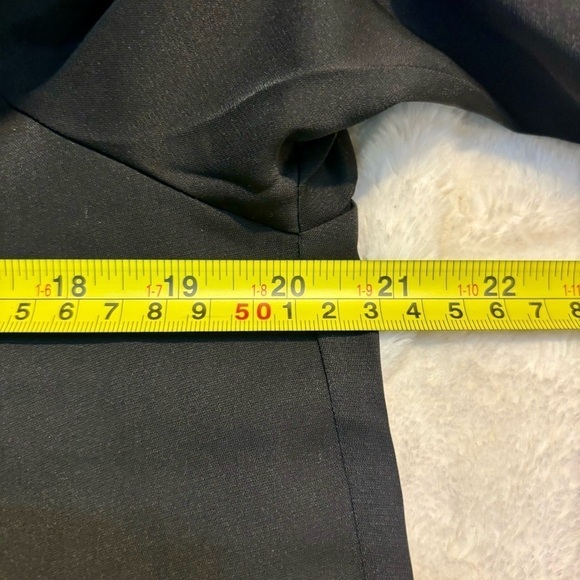 NWT Tunic Top Small Oversized Grosy Black Embroidered Floral Pink White Zip Neck - Picture 13 of 15